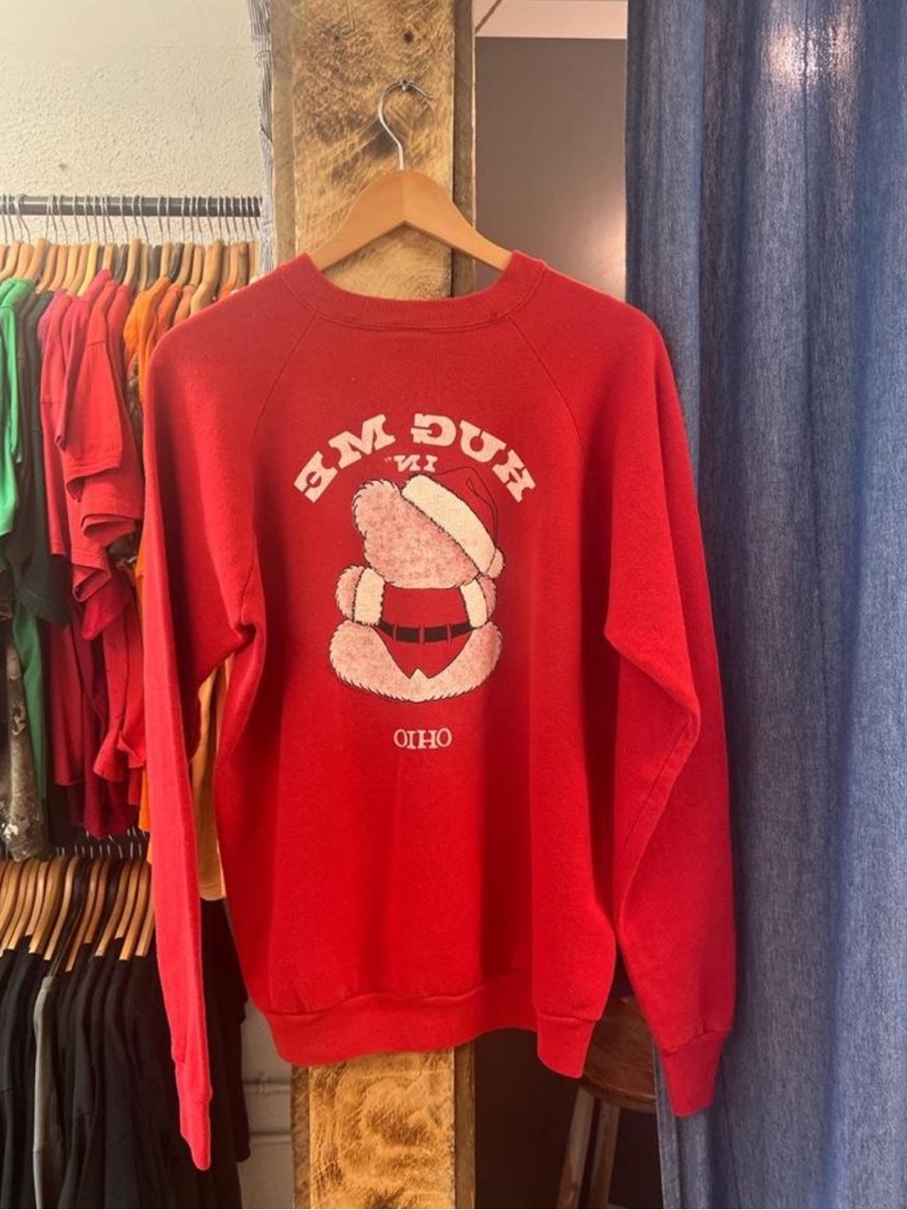 Vintage Red 'Hug Me' Bear Graphic Sweatshirt - Ohio - Picture 2 of 2